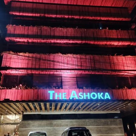 The Ashoka Hotel Indore Buitenkant foto