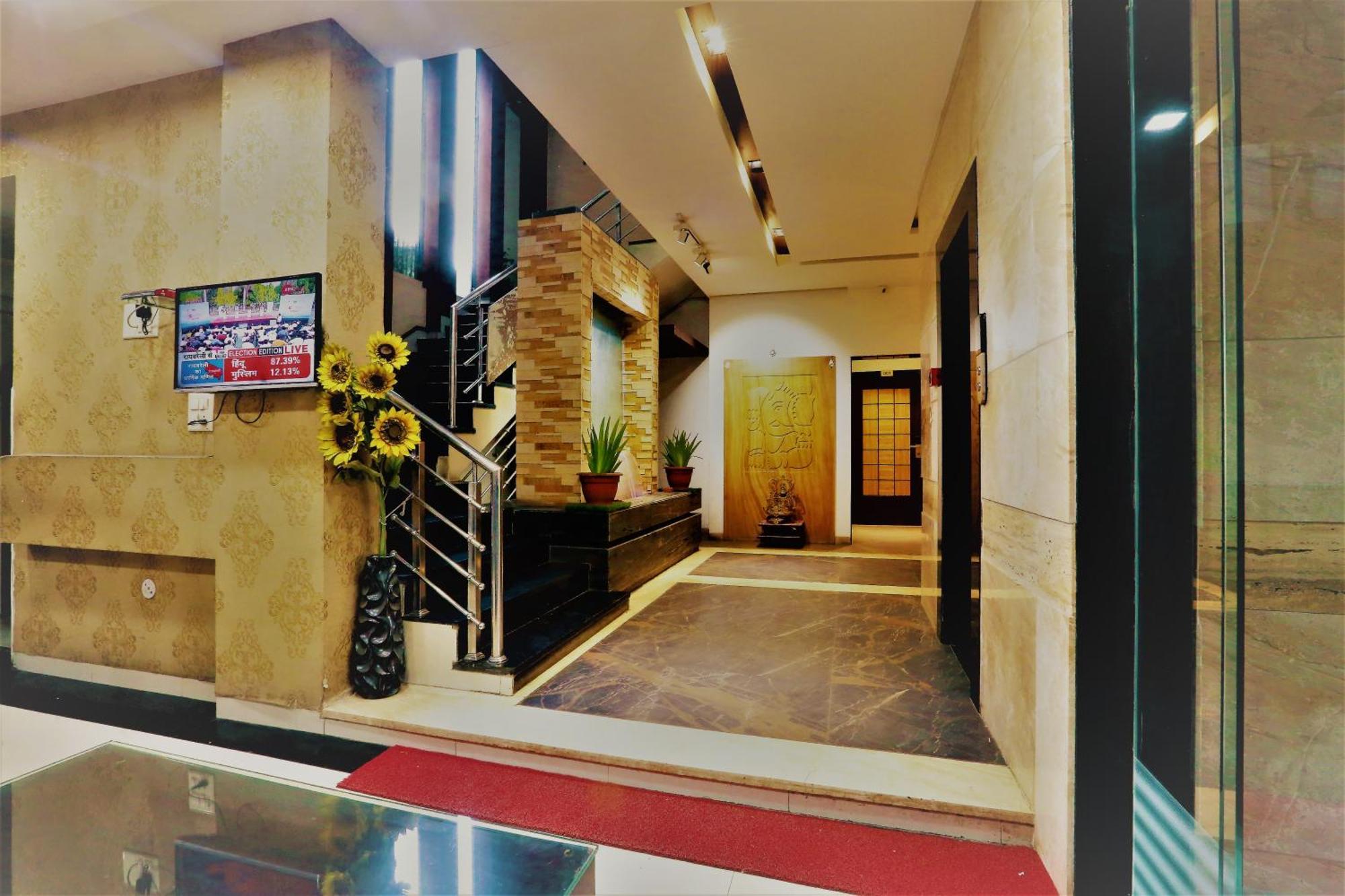 The Ashoka Hotel Indore Buitenkant foto